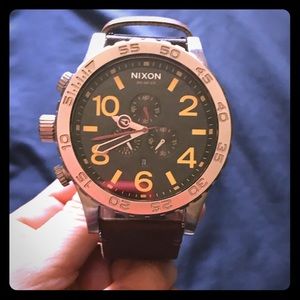 nixon watch 51-30 . Chrono leather band, NEW